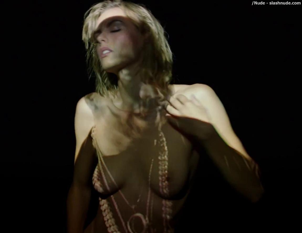 Topless Women In Justin Timberlake Uncensored Tunnel Vision 16