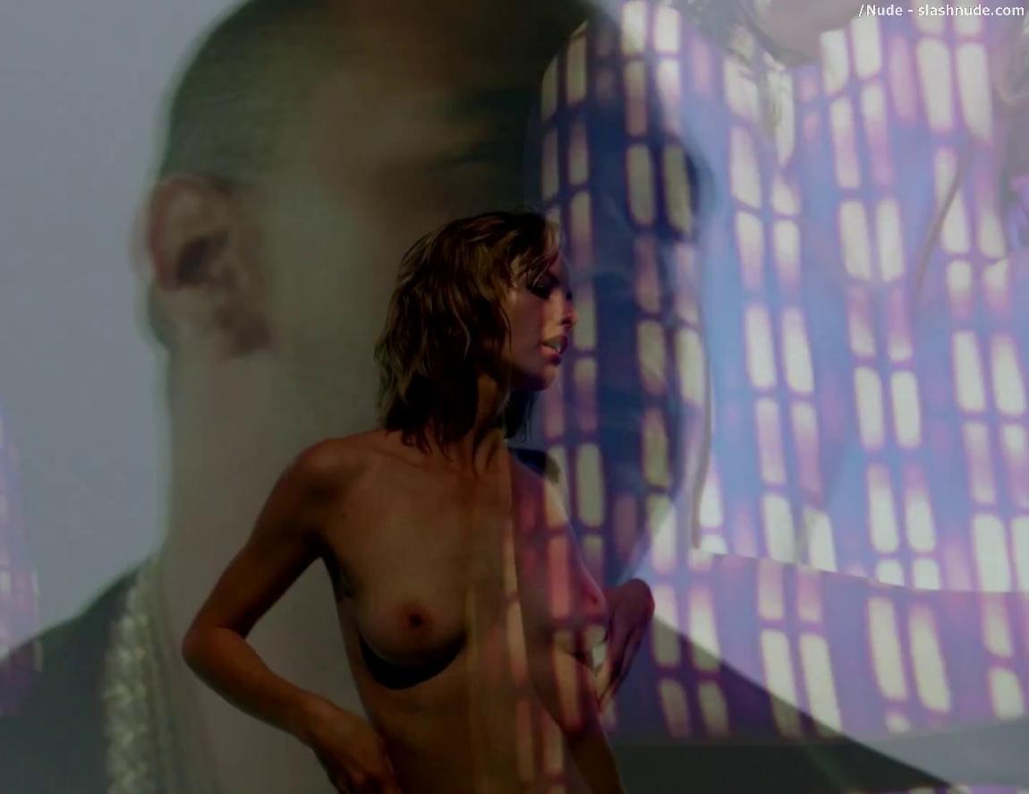 Topless Women In Justin Timberlake Uncensored Tunnel Vision 39