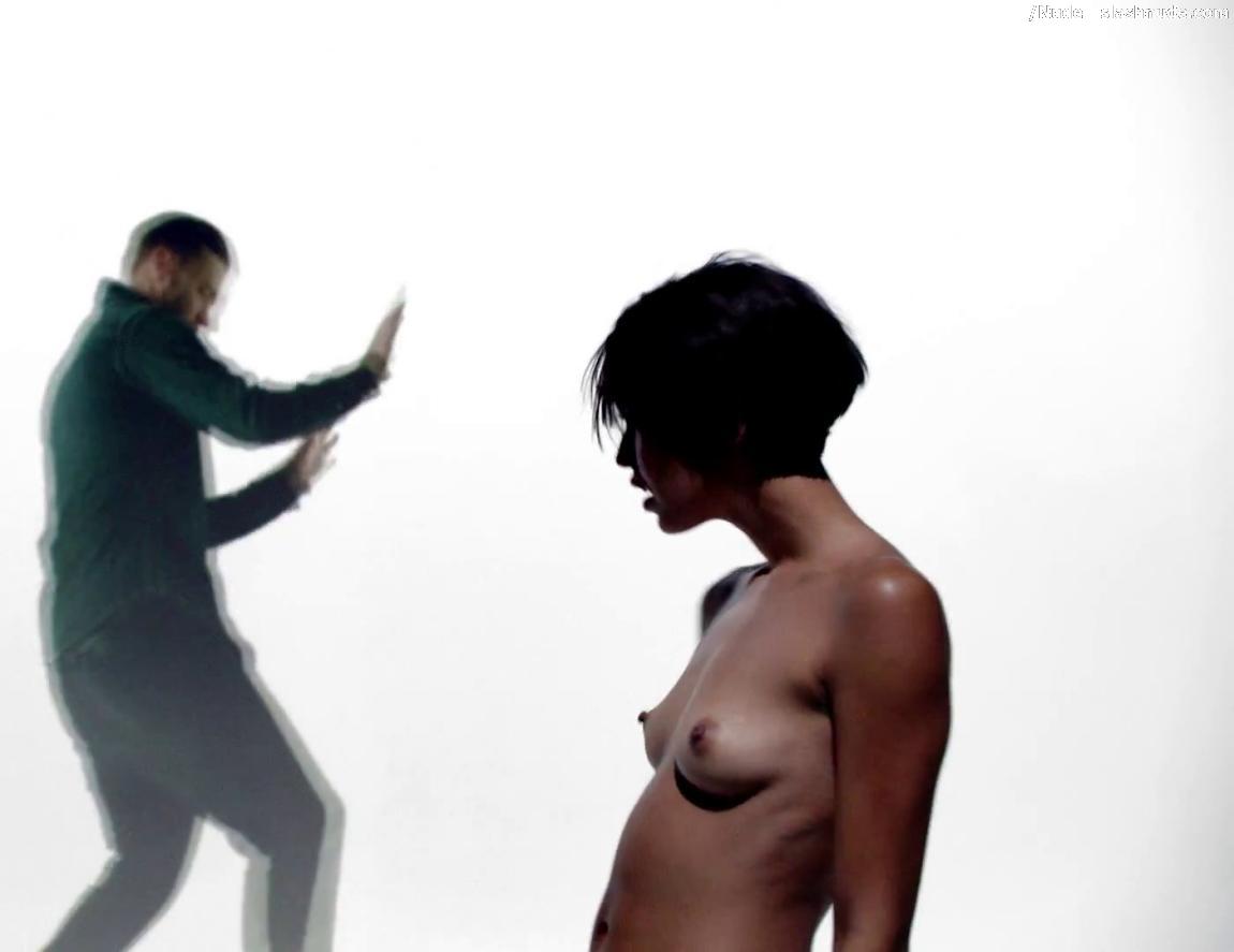 Topless Women In Justin Timberlake Uncensored Tunnel Vision 44
