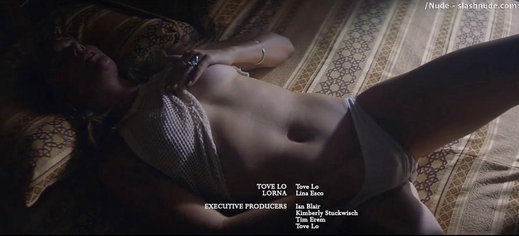 Tove Lo Topless Pleasuring Herself In Fairy Dust 15