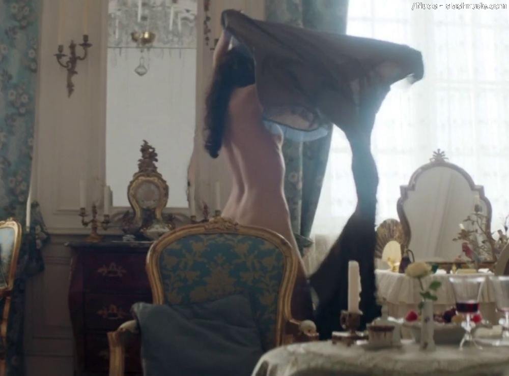 Tuppence Middleton Nude Top To Bottom In War And Peace 12