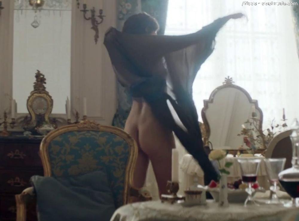 Tuppence Middleton Nude Top To Bottom In War And Peace 13
