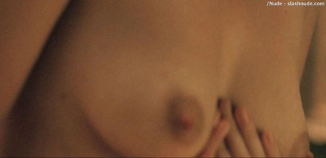 Vahina Giocante Nude Sex Scene In Blueberry 6