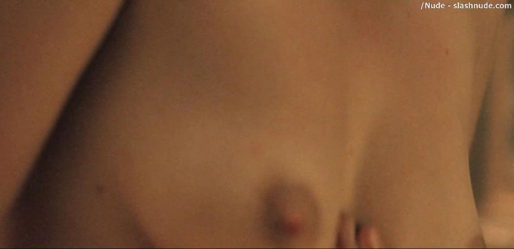Vahina Giocante Nude Sex Scene In Blueberry 7