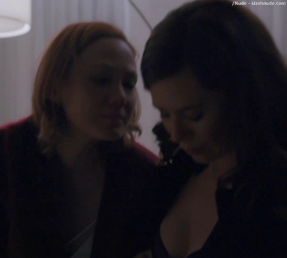 Anna Friel Topless With Louisa Krause In Girlfriend Experience 14