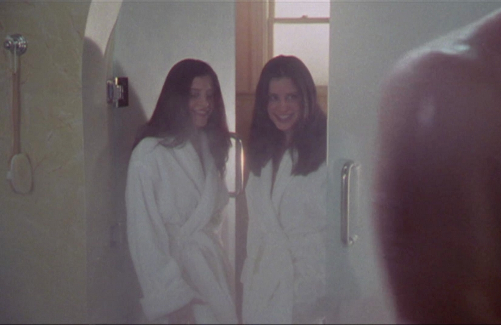 Annie And Alicia Sorell Nude Twins Shower Scene In Cruel Intentions 2 1
