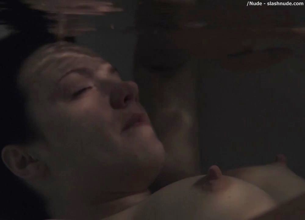 Elena Leeve Topless Underwater In Ihon Alla 5