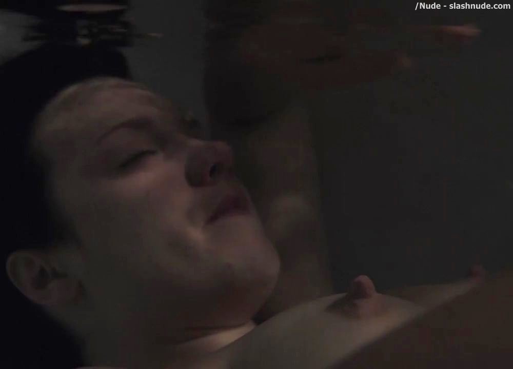 Elena Leeve Topless Underwater In Ihon Alla 6