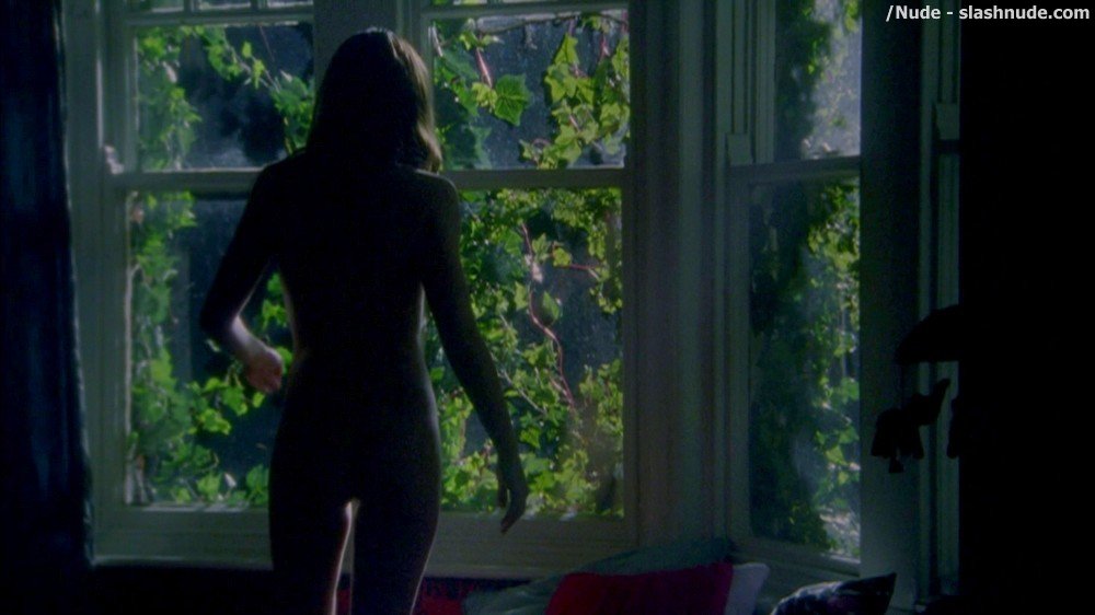 Emily Blunt Nude With Natalie Press In My Summer Of Love 14