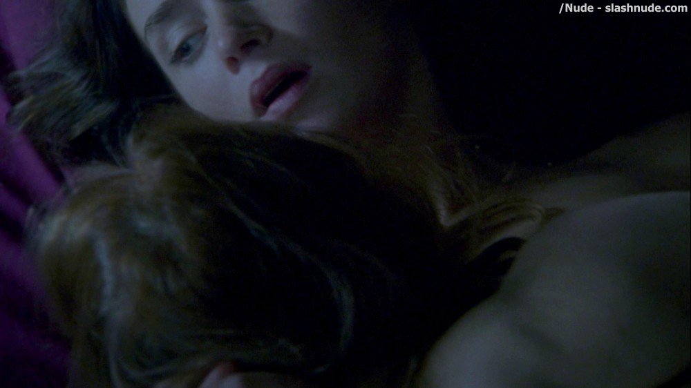Emily Blunt Nude With Natalie Press In My Summer Of Love 8