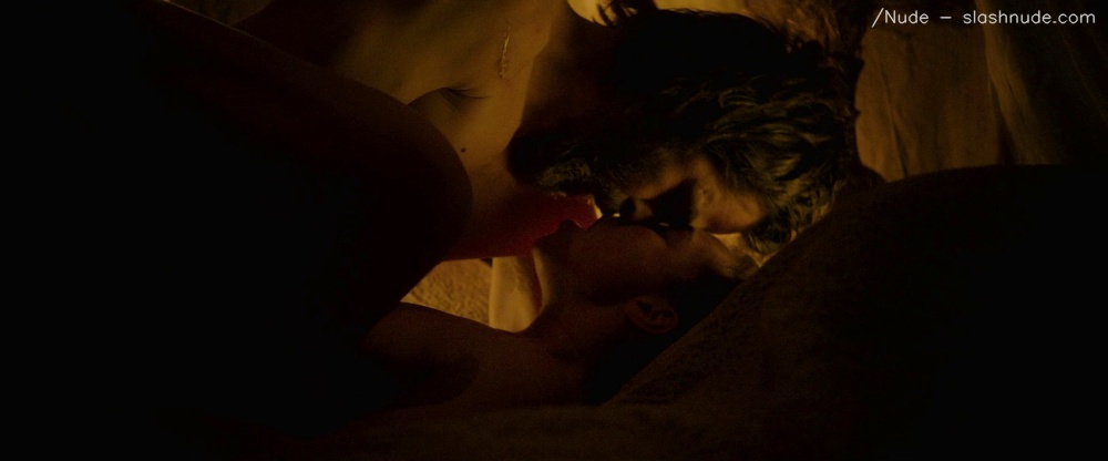 Florence Pugh Nude In Outlaw King 32