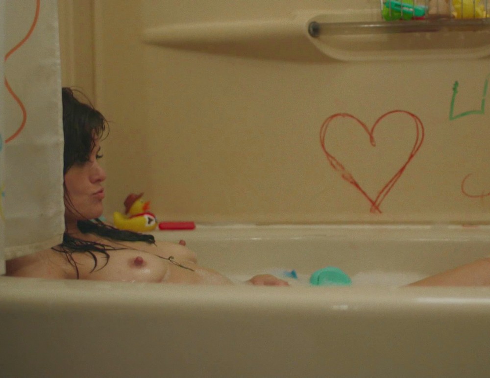 Frankie Shaw Topless In Tub In Smilf 1