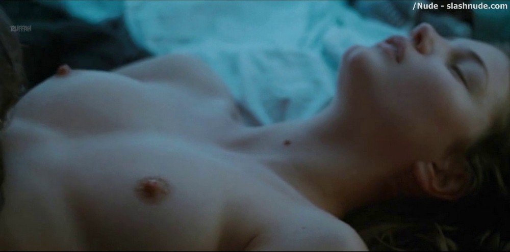Iben Akerlie Topless In Dont Tell Me About Your Dreams 8