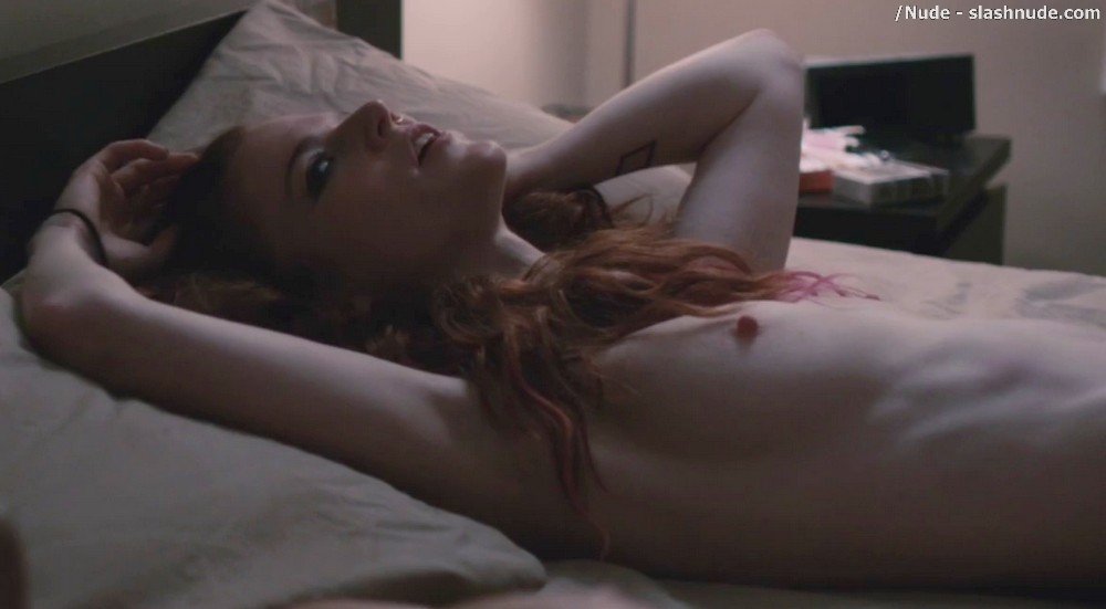 Rose Leslie Topless In Sticky Notes 8