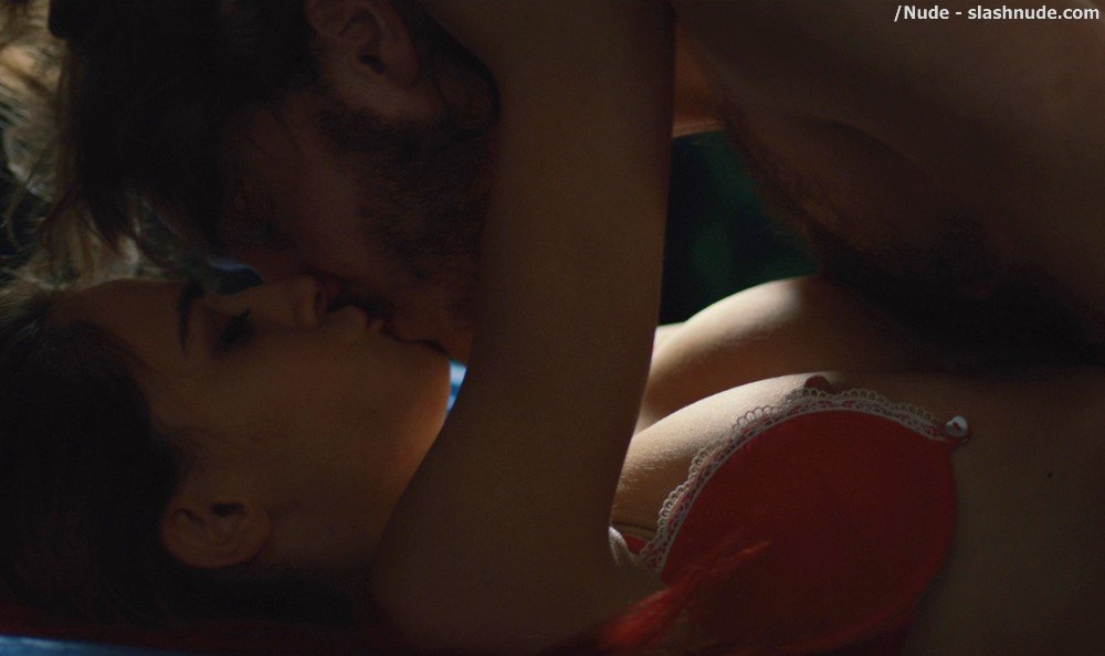 Saadet Aksoy Topless In Twice Born 10