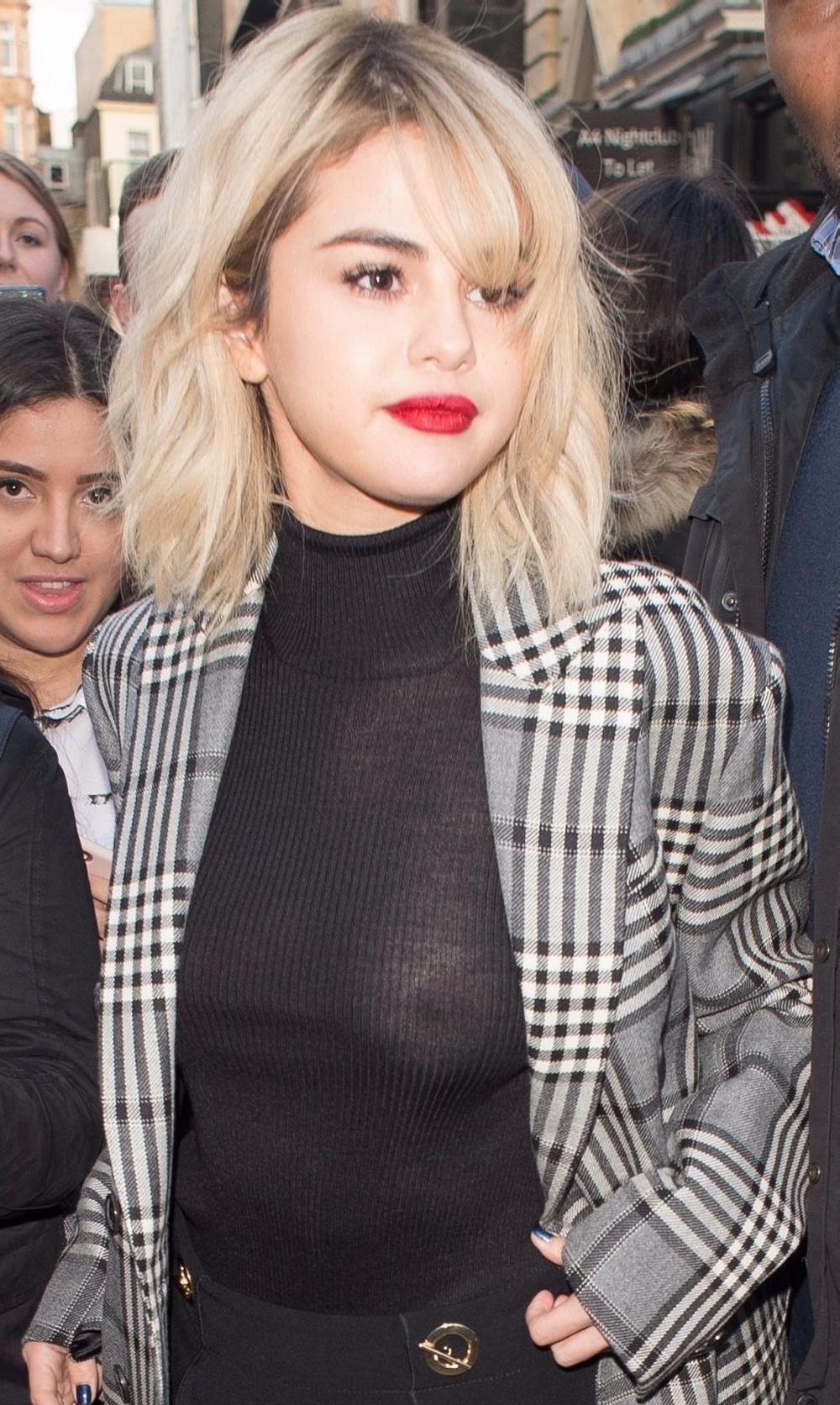 Selena Gomez Flashes Nipples Wearing See Through In London 3