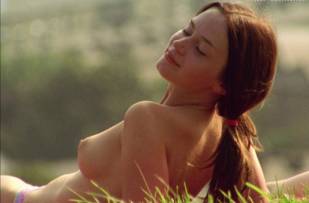 emily blunt topless in my summer of love 0403 8