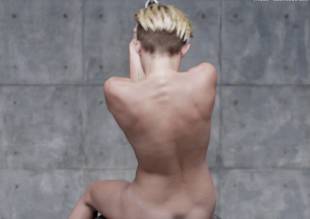 miley cyrus nude in leaked uncensored wrecking ball video 2010 2