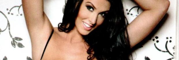 alice goodwin topless to grab her breasts in zoo 5860