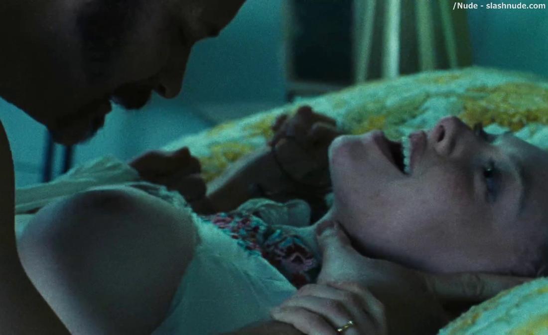 Amanda Seyfried Nude Scenes From Lovelace 24