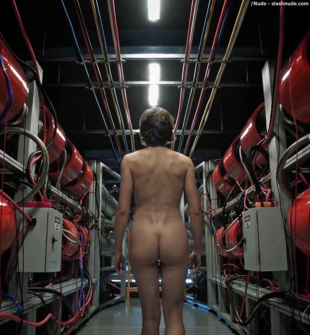 Carrie Coon Nude In The Leftovers 14.