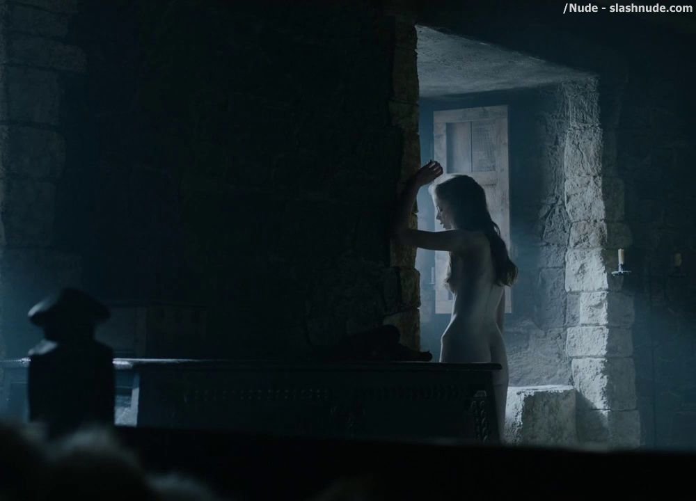 Charlotte Hope Nude On Game Of Thrones 7