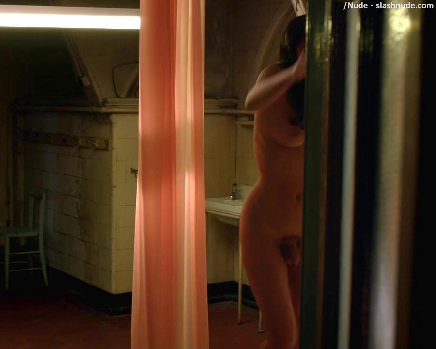 Chloe Sevigny Nude With A Penis In Hit Miss 24