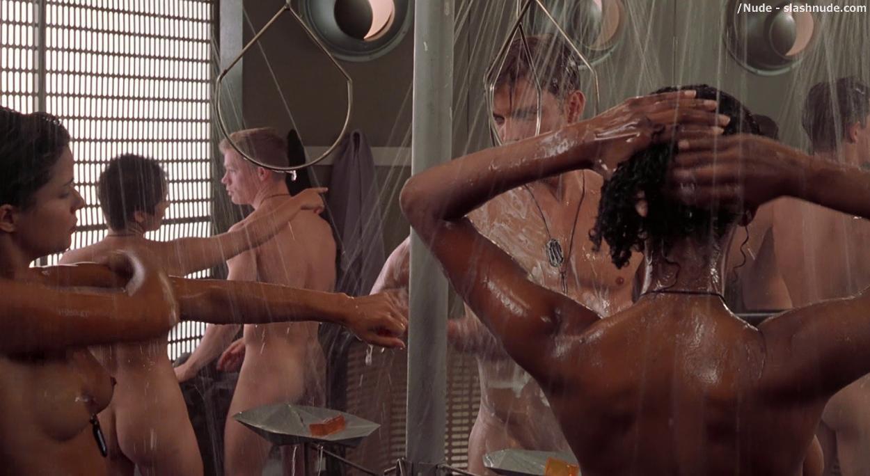 Dina Meyer Topless Starship Troopers Shower 2