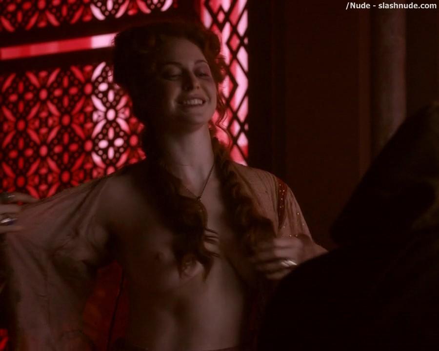 Esme Bianco Topless For The Man On Game Of Thrones 4