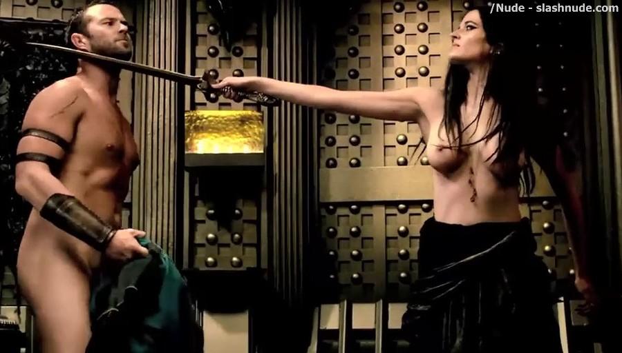 Eva Green Topless In 300 Rise Of An Empire 19