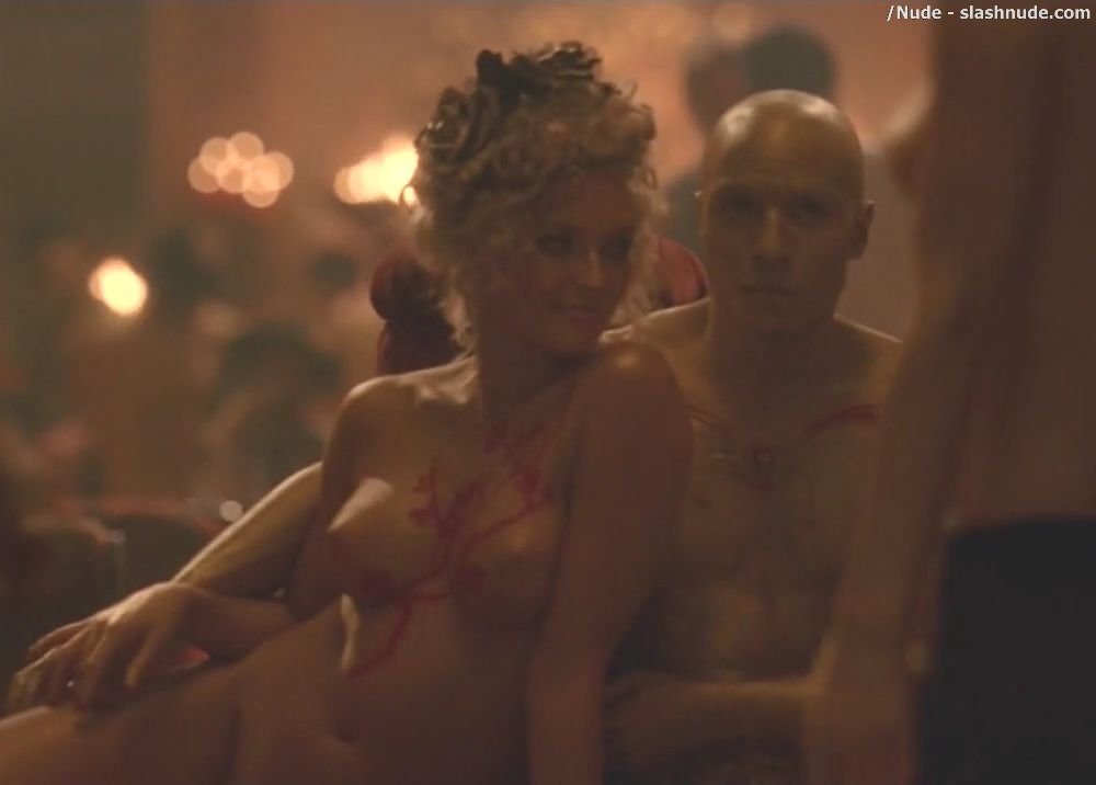 Evan Rachel Wood Nude And Orgy Scene On Westworld 14