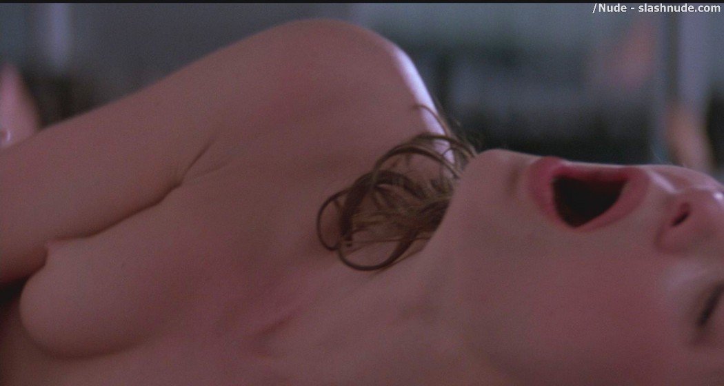 Gabrielle Anwar Nude In Body Snatchers 13
