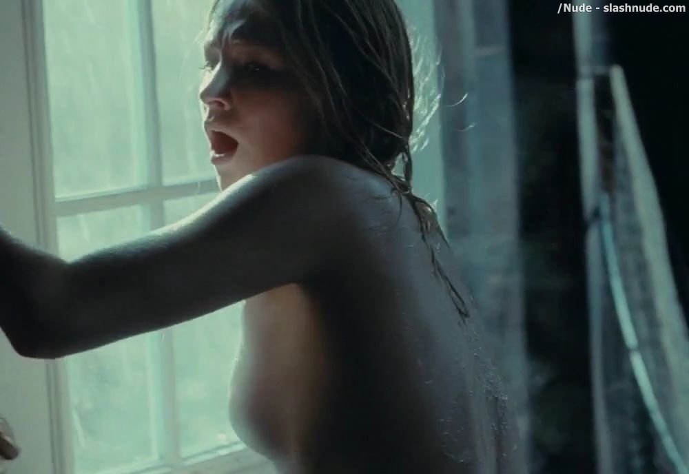 Haley Bennett Nude In The Girl On The Train 23