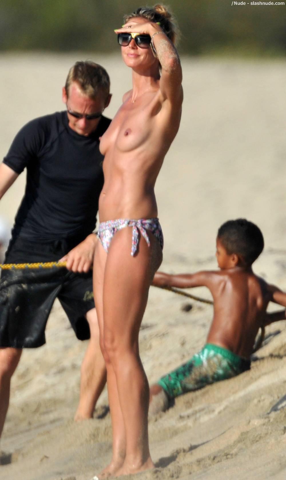 Heidi Klum Topless Beach Mom Hard At Work 1
