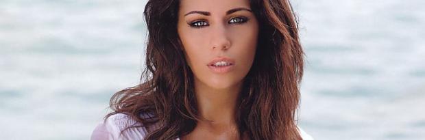 holly peers nude for her 2013 calendar 3517