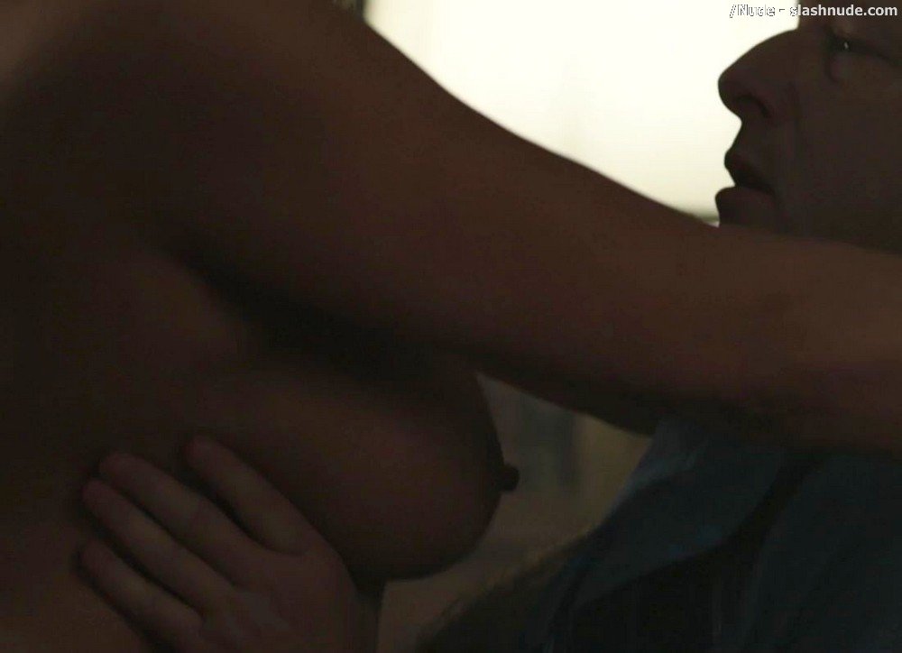 Jennifer blanc naked sex scene.