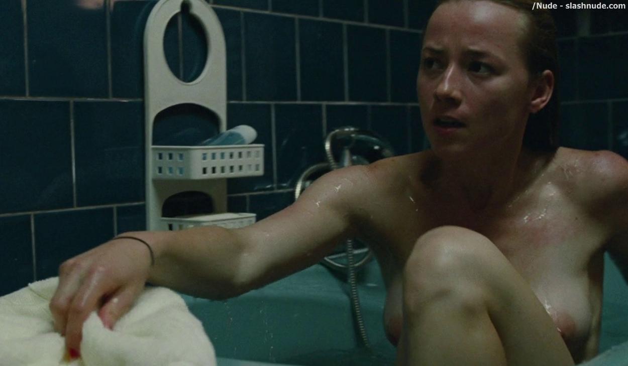 Karine Vanasse Topless For A Shower And Soak In Switch 18.