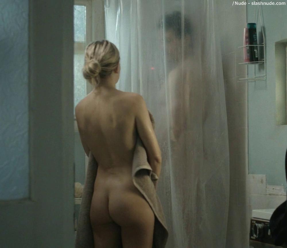 Kate Hudson Nude For Shower In Good People 14