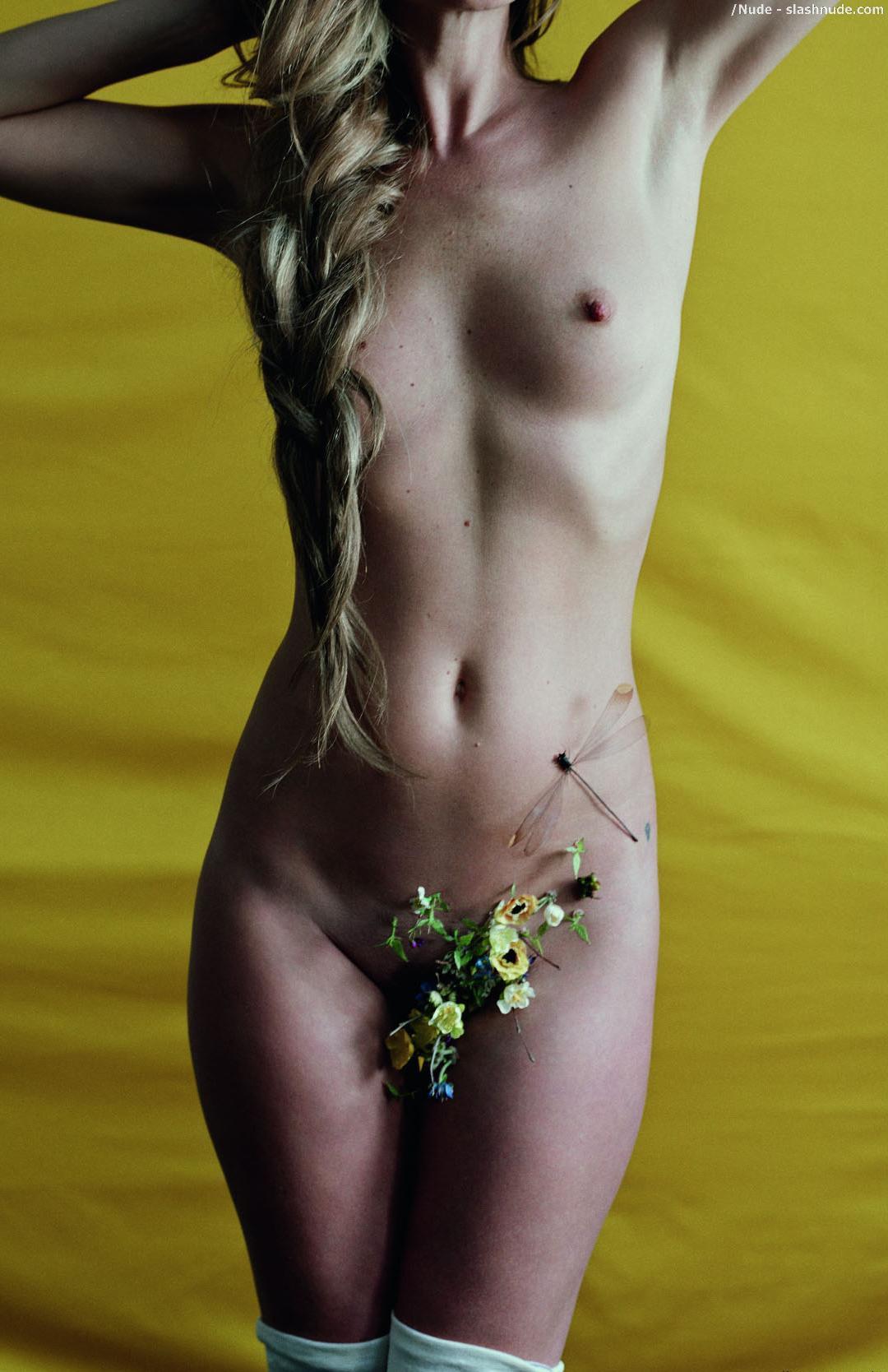 Kate Moss Nude With Bush Up Close For Love Magazine 6