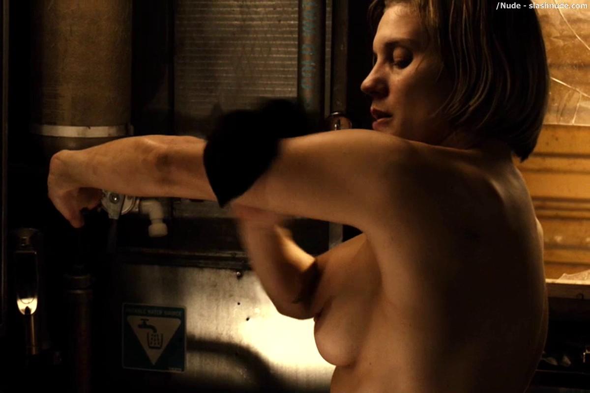 Katee Sackhoff Topless To Clean Up On Riddick 2.