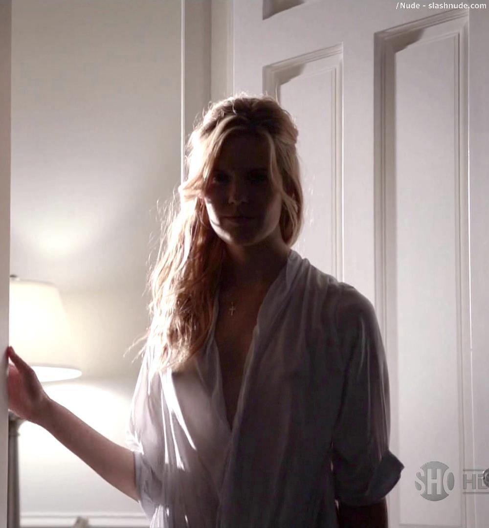 Maggie Grace Breasts Peek Out On Californication 3