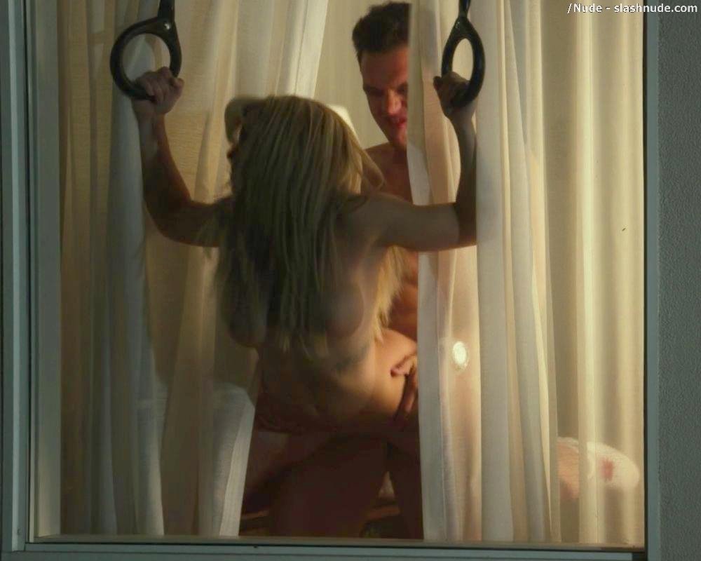 Melissa Rauch Nude Body Double In The Bronze 47