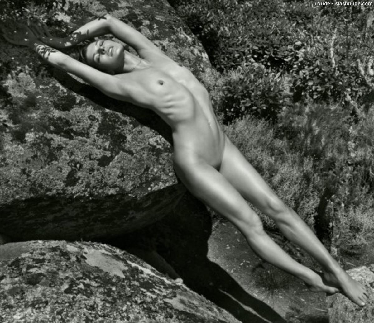Milla Jovovich Nude With Natasha Poly Edita Vilkeviciute For Pirelli 1