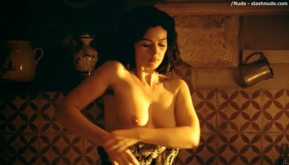 Monica Bellucci Nude Top To Bottom In Malena 1