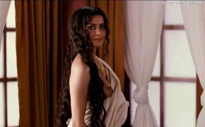 Nandana Sen Nude In Rang Rasiya A Bollywood First 4