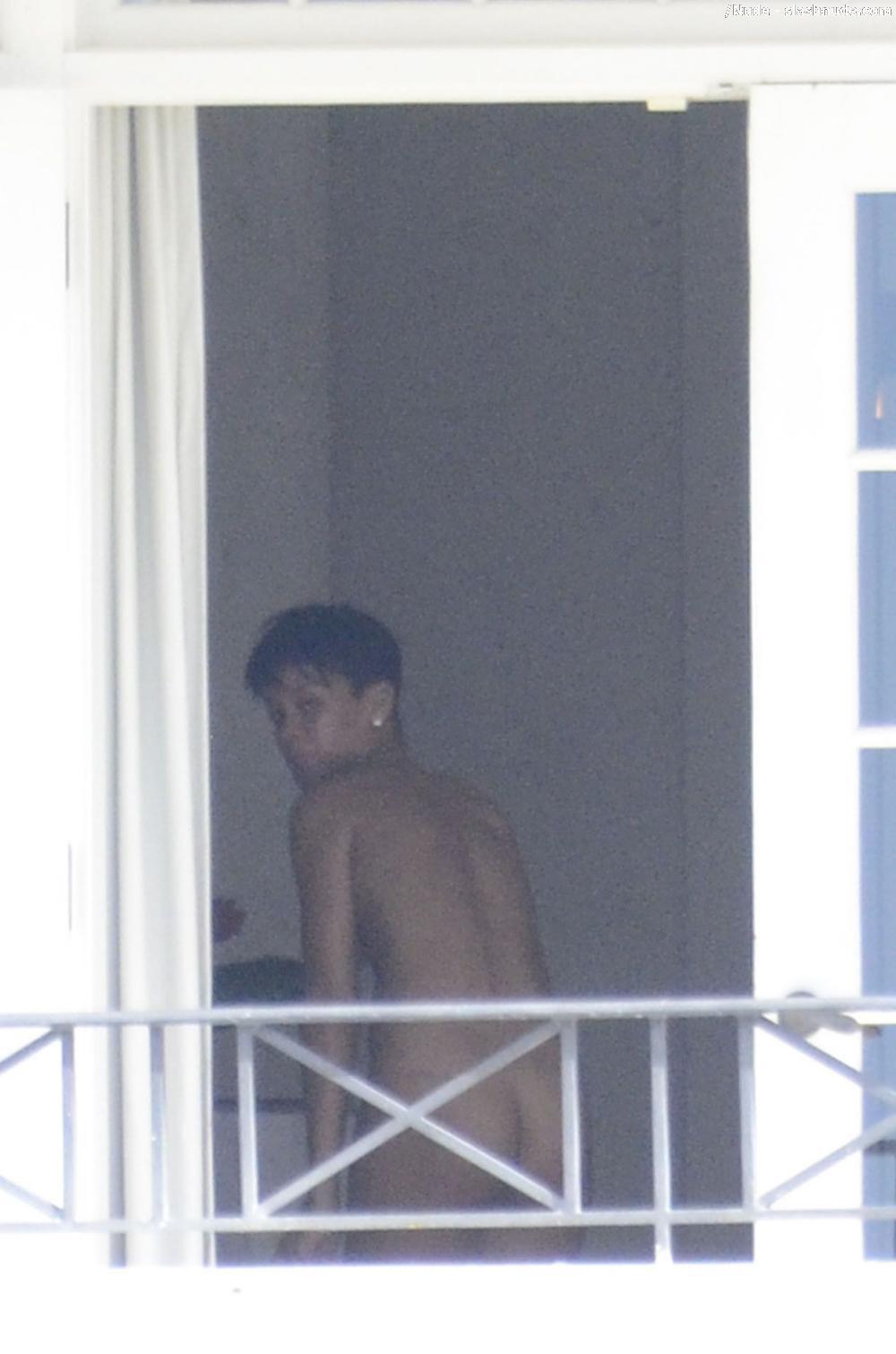 Rihanna Nude In Bedroom Changing Out Of Her Bikini 9
