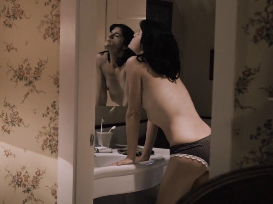 Selma Blair Nude Scene From In Their Skin 2