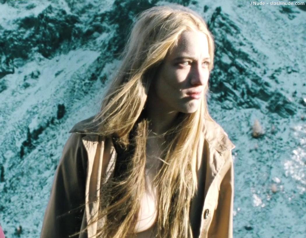 Sophie Lowe Nude In Autumn Blood 27