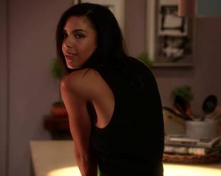 alice hunter topless and casual on house of lies 9095 2
