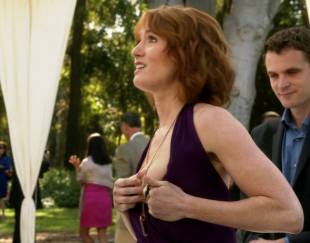 alicia witt topless breast out on house of lies 9935 4